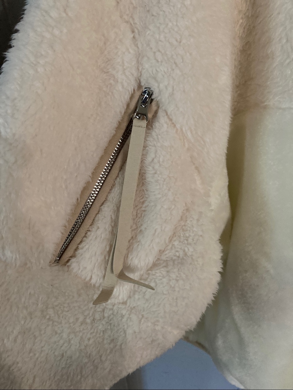 UGG Cream Sherpa Zip Jacket - Picture 5 of 10